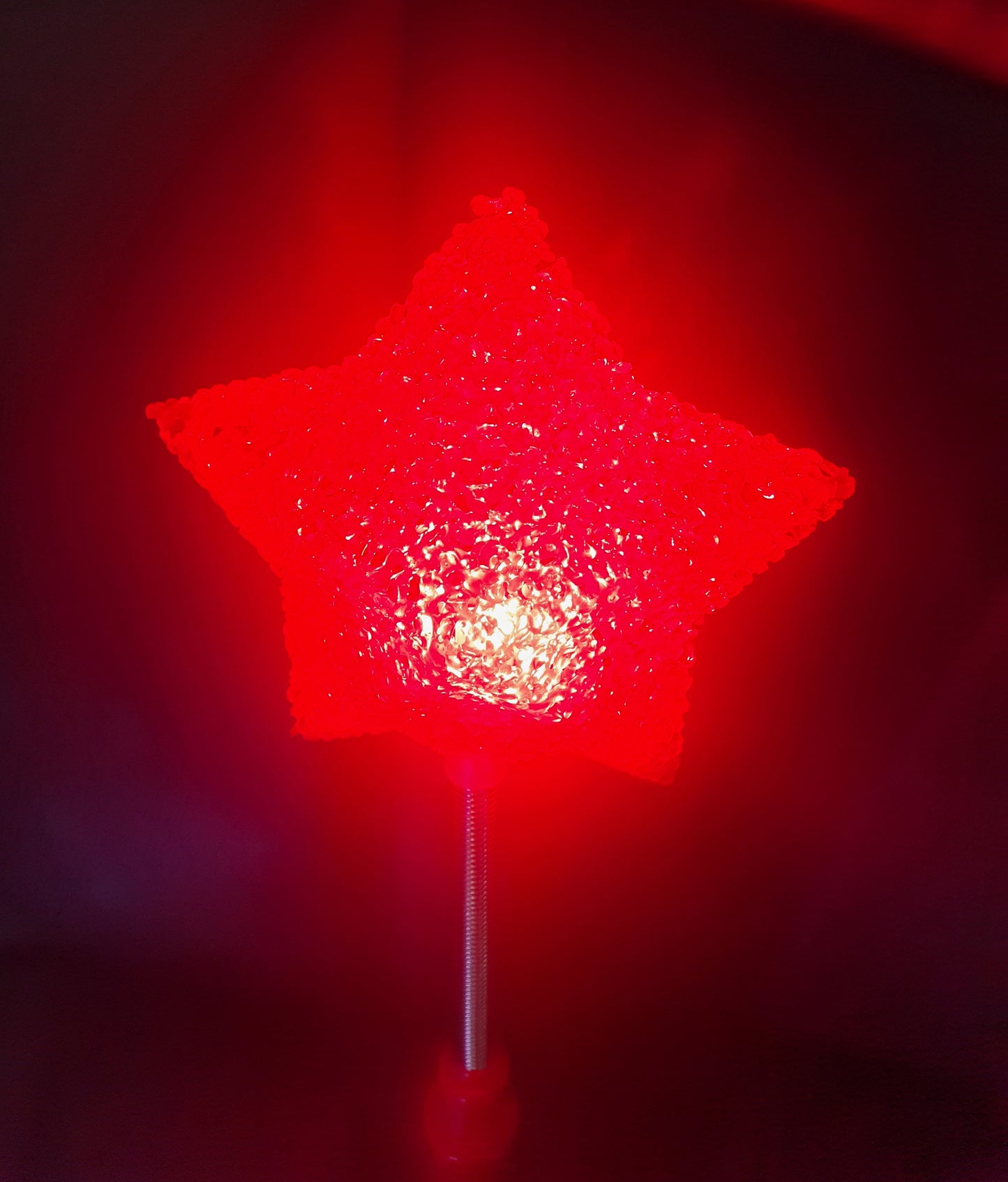 ŚWIECĄCA GWIAZDA NA SPRĘŻYNIE GUMOWE KSZTAŁTY LED 36CM GADŻETY ŚWIECĄCE E1300 EMAJ