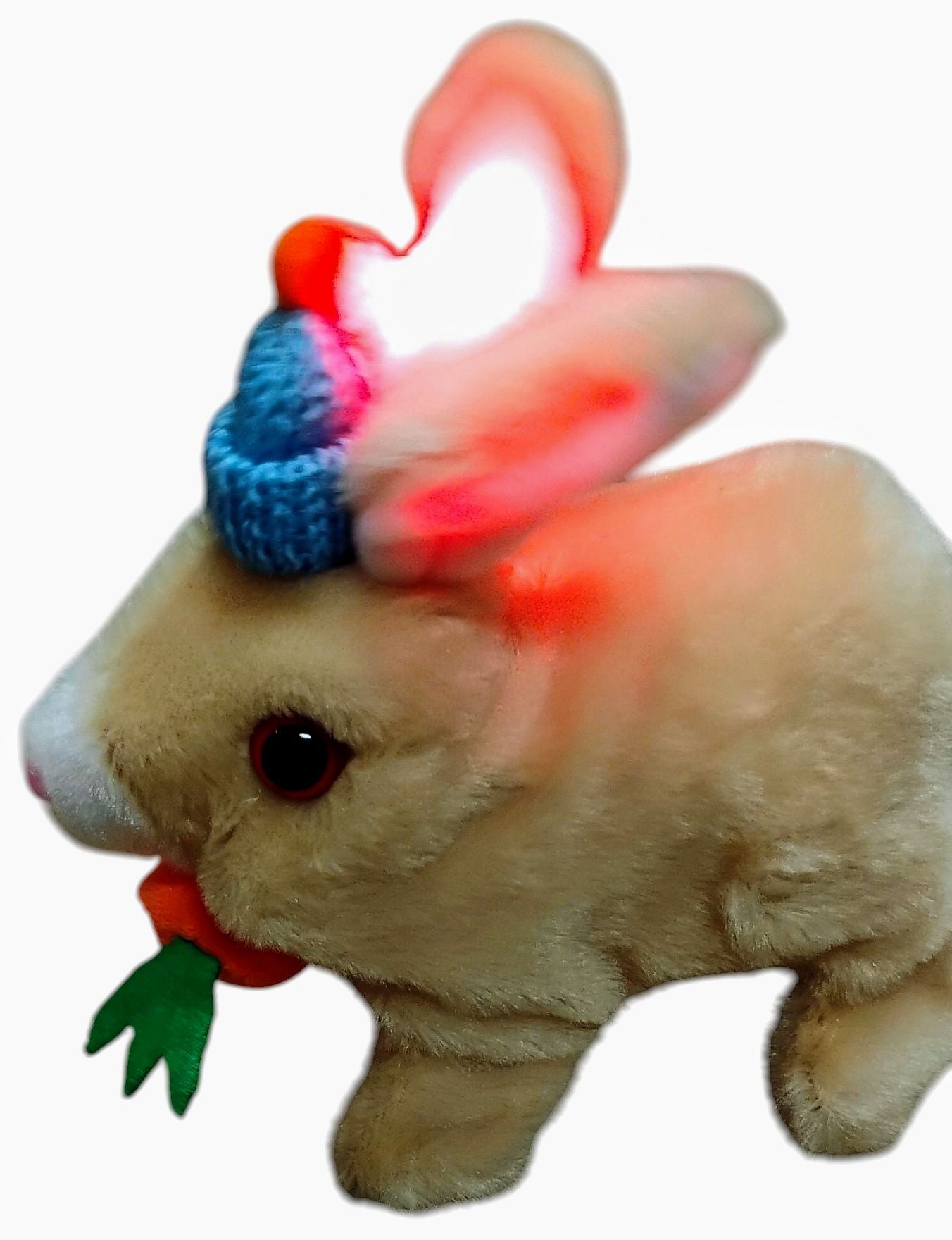 KRÓLIK ZAJĄC W CZAPCE CHODZĄCY ODGŁOSY RUCHOME USZKA-LED 16CM E2661 EMAJ