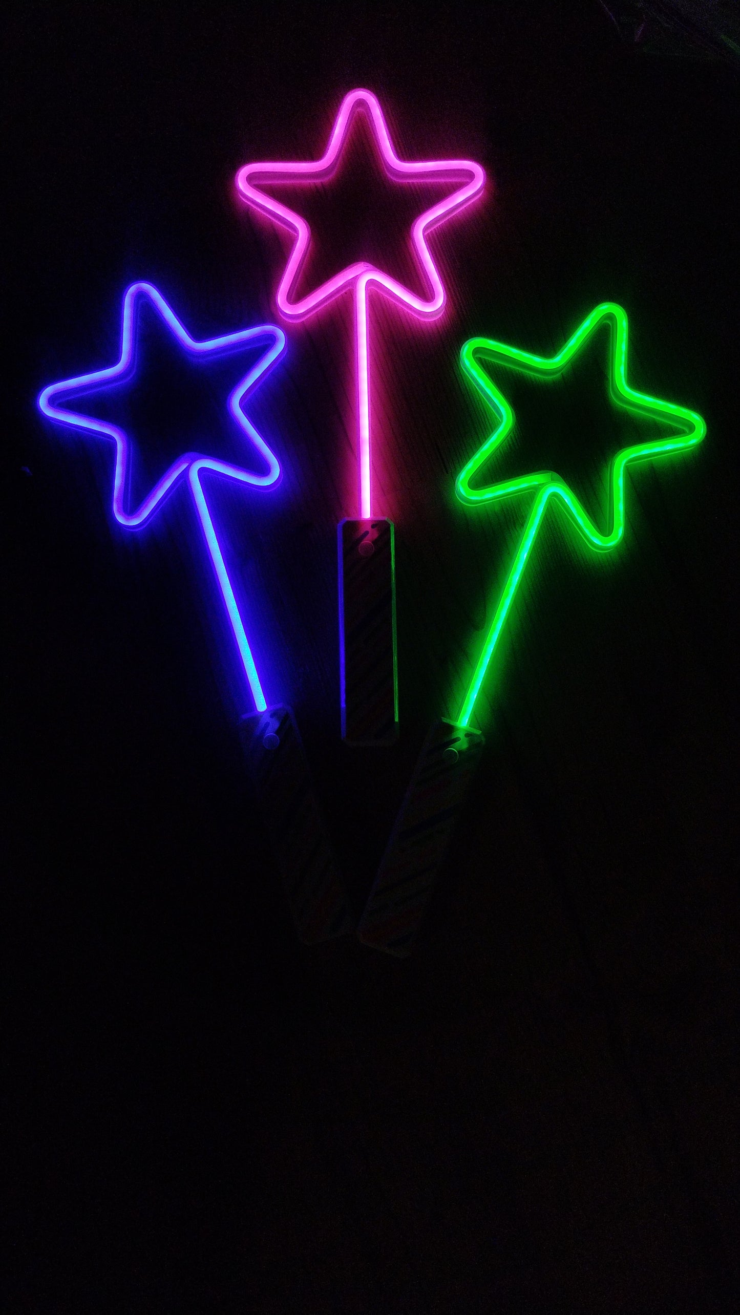 HIT! MAGICZNA RÓŻDŻKA GWIAZDA MOCNY LED 46CM GWIAZDKA LED E2121 EMAJ