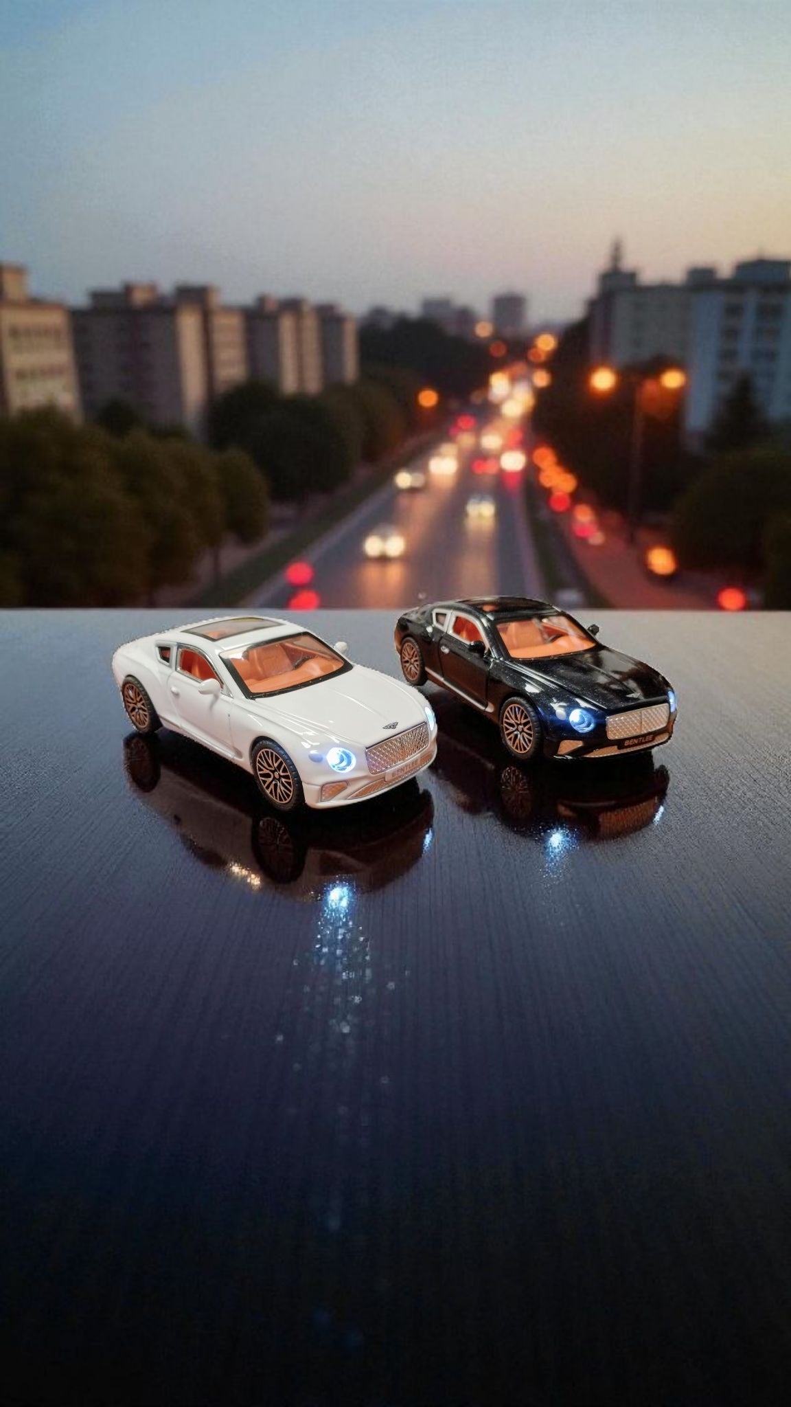 MODEL EKSLUZYWNE AUTO 15CM METAL LED DŹWIĘK CZARNY LUB BIAŁY E2542 EMAJ