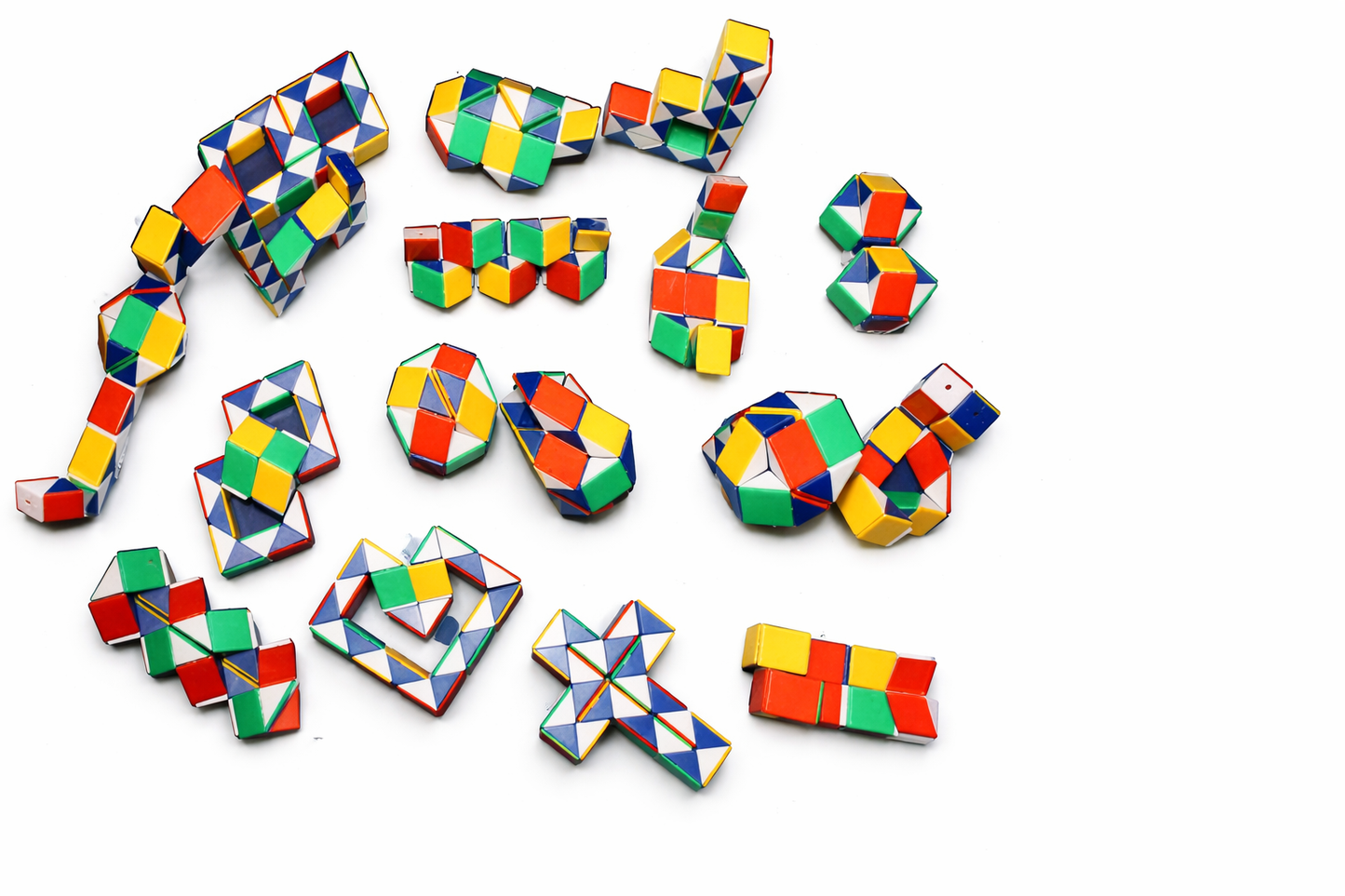 UKŁADANKA SNAKE CUBE MAGICZNY WĄŻ 3D LOGICZNA KOSTKA ANTYSTRESOWA E0127 EMAJ