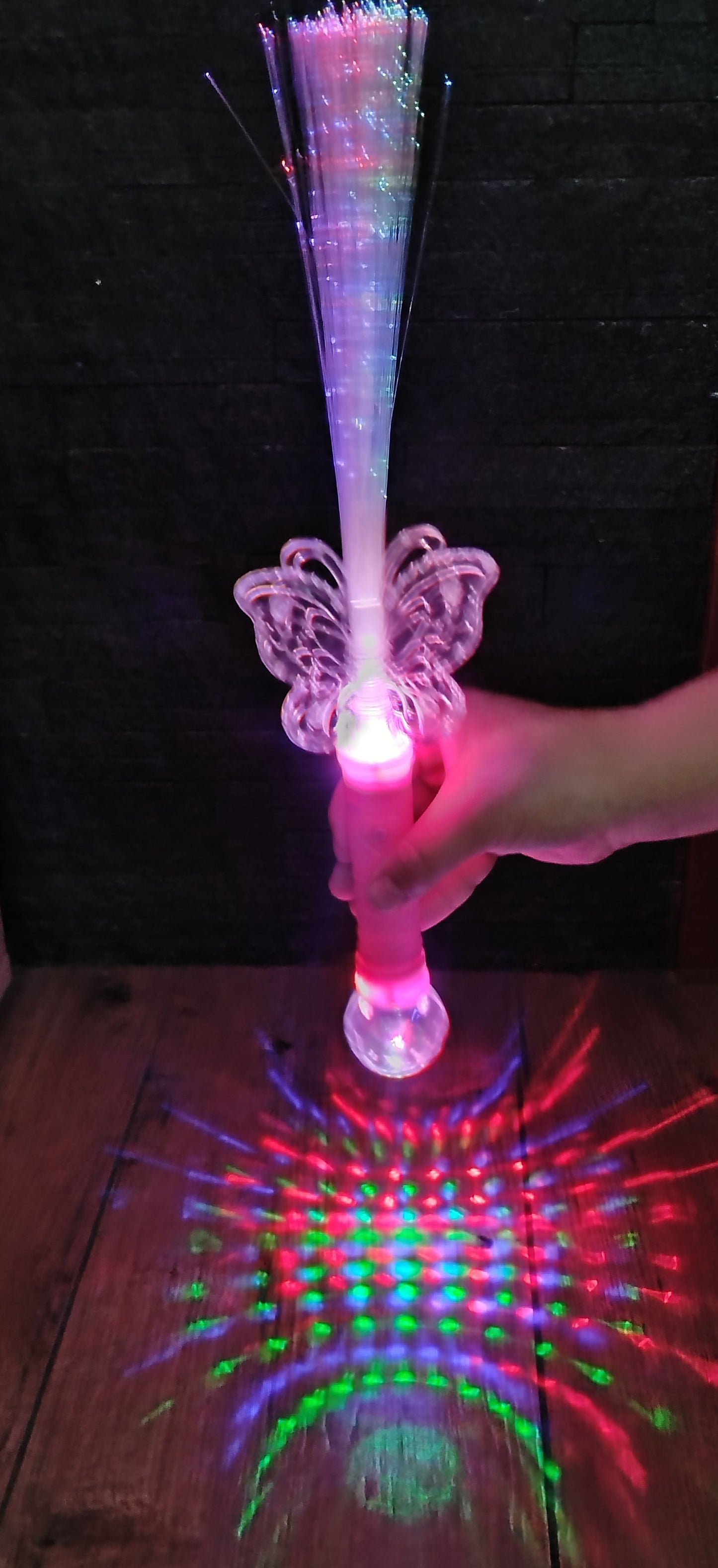 MAGICZNA RÓŻDŻKA LED MOTYLEK  ŚWIECĄCA ZABAWKA 2 KOLORY KULA DISCO 40CM E2091 EMAJ
