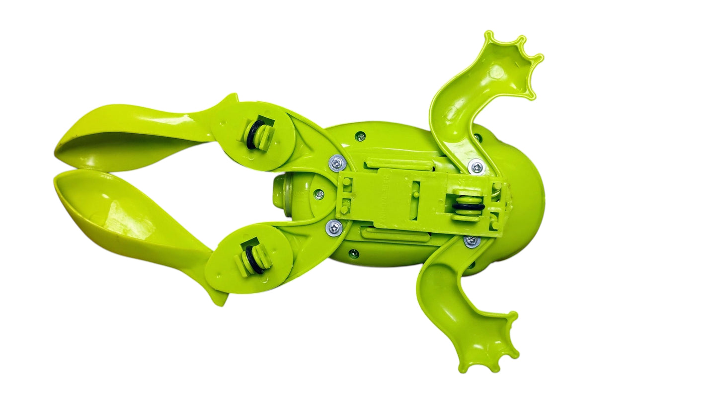 ŻABKA PŁYWAJĄCA WODNA ŻABA DO KĄPIELI  PŁYWA SAMA ŻABA NA BATERIE E0365 EMAJ